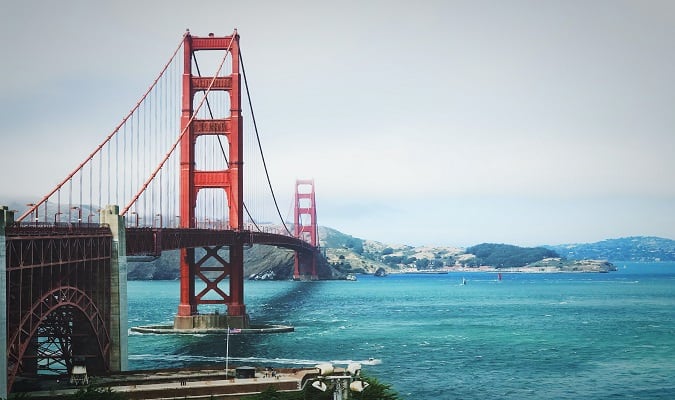 A Ponte Golden Gate ajuda a moldar o nevoeiro